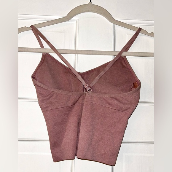 Women’s Workout Set Light Pink Leggings + Criss-cross Cami - Picture 9 of 15